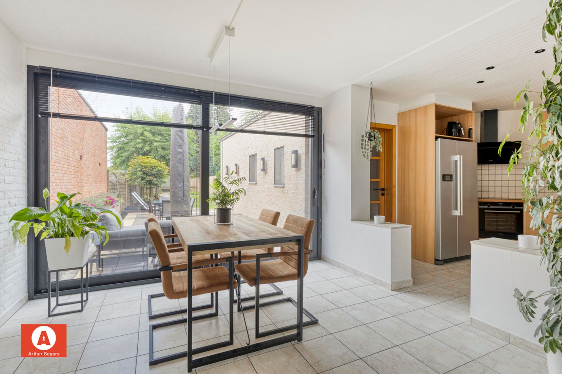 Instapklare woning op centrale liggig foto 8