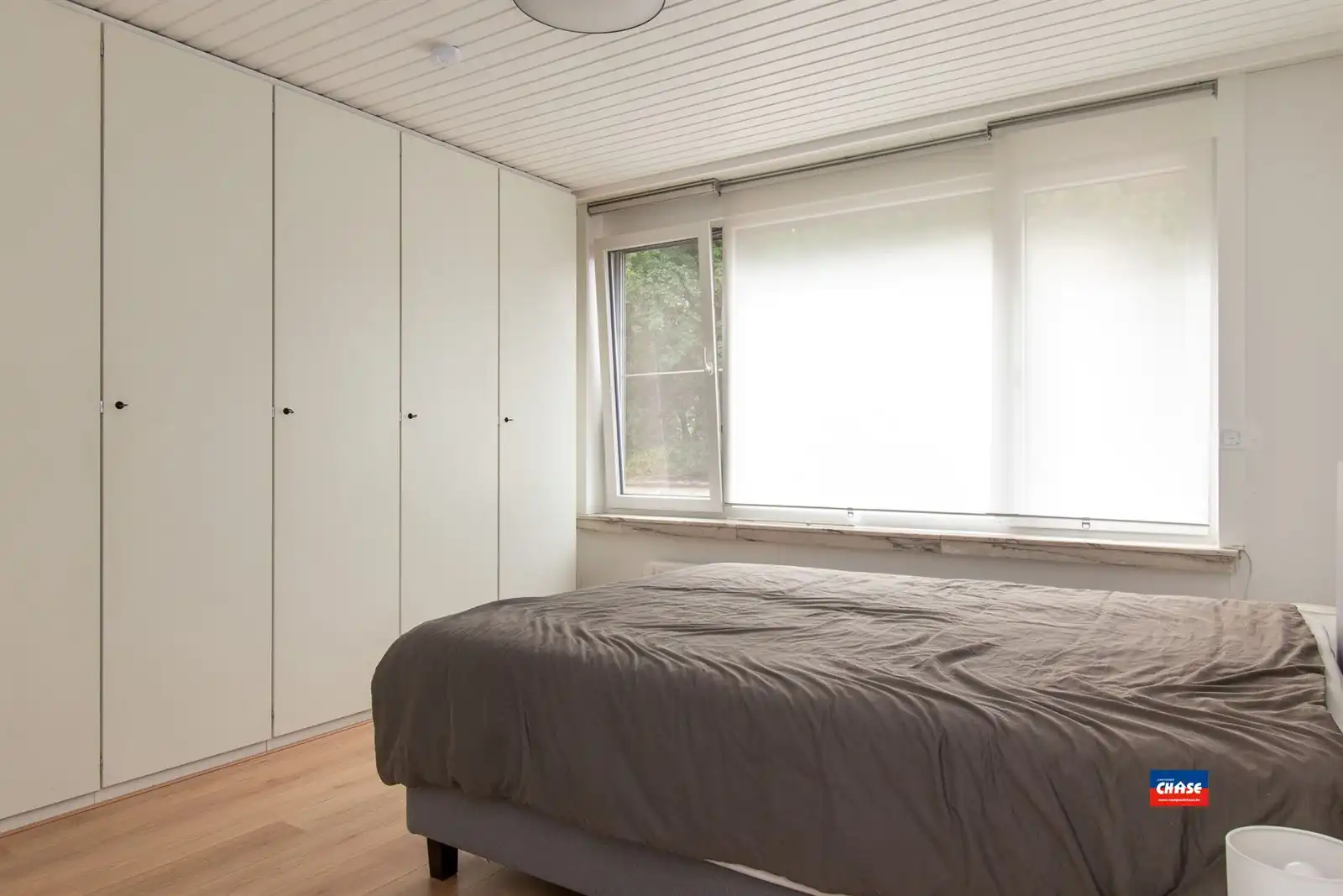 Appartement met 2 slpks, terras, berging en garagebox foto 14