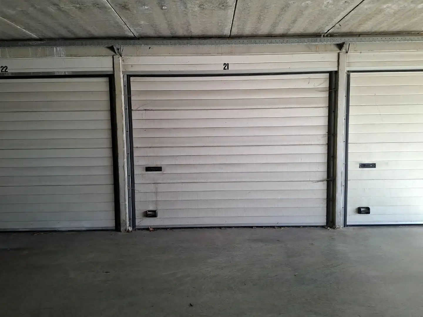 garagebox te koop foto {{pictureIndex}}