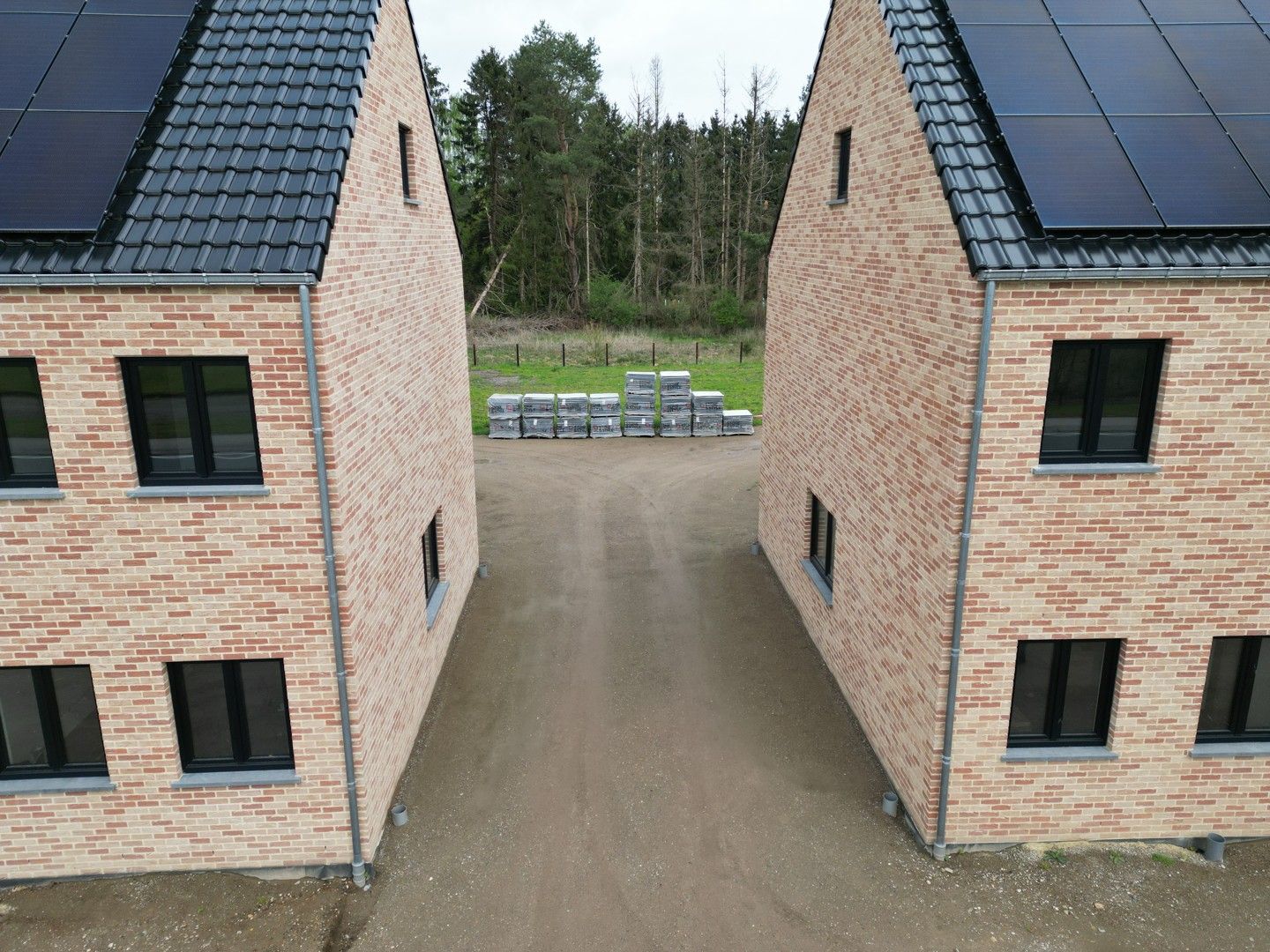 HOB NIEUWBOUWWONING TE ZUTENDAAL MET 4 SLPKS - TE HUUR foto 2