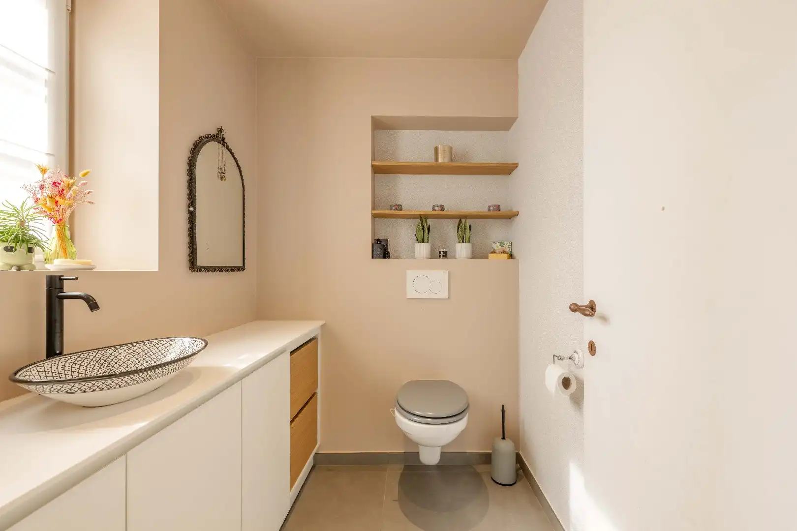 WONING (240 m²) met LOODS (143 m²) op HOEKPERCEEL VAN 1.027 m² foto 14