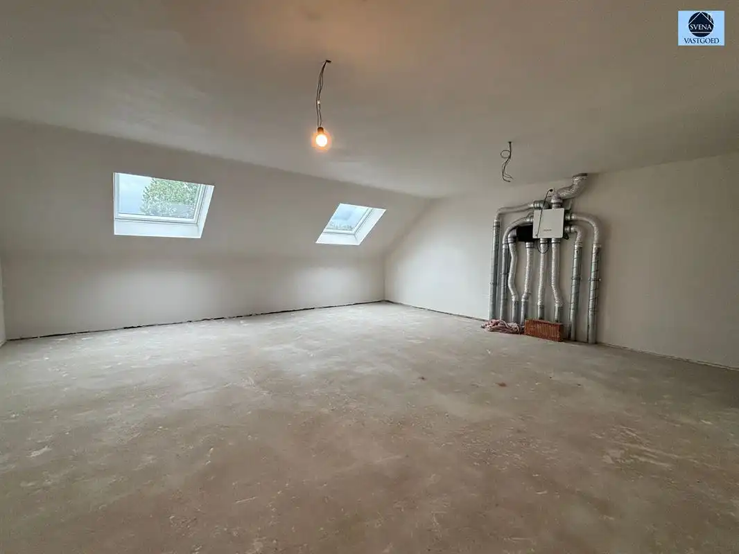 NIEUWBOUWWONING MET 4 SLAAPKAMERS, GARAGE EN TUIN  foto 11