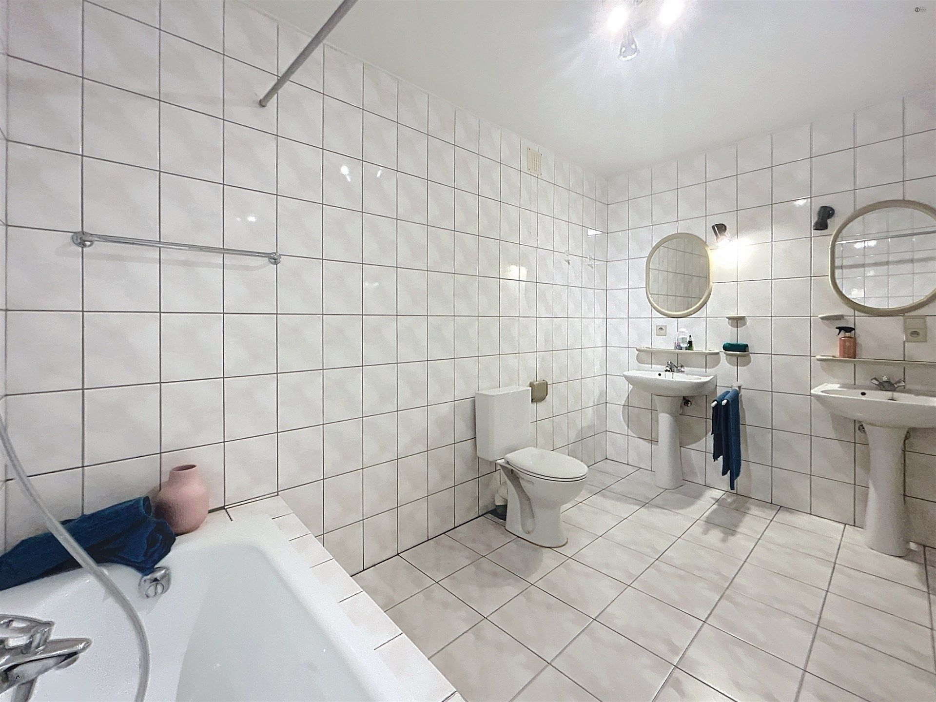 Ruim 3-slk appartement met overdekt terras op centrale ligging foto 8