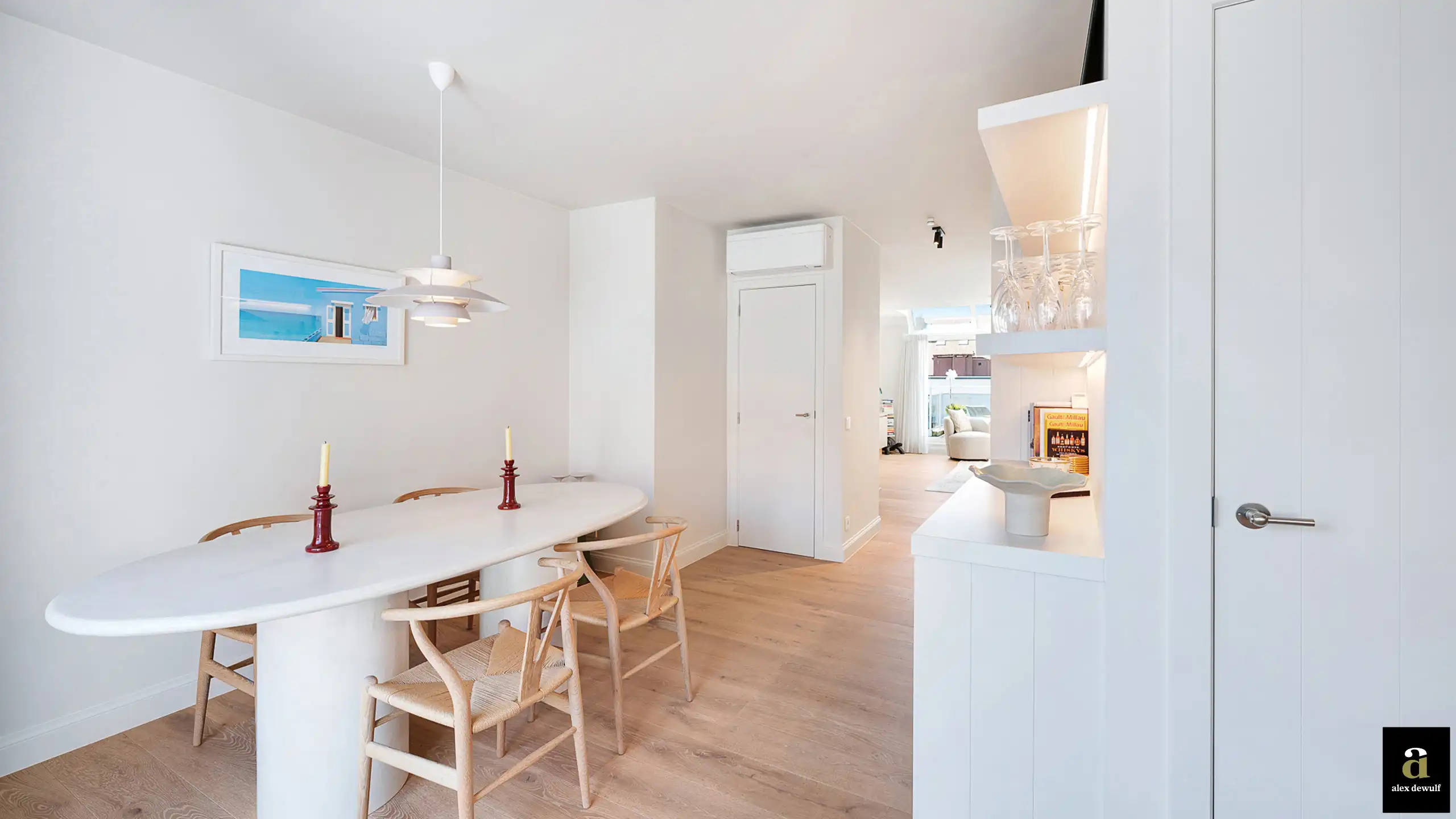 Prachtig afgewerkt duplexappartement met terras en zijdelings zeezicht. foto 7