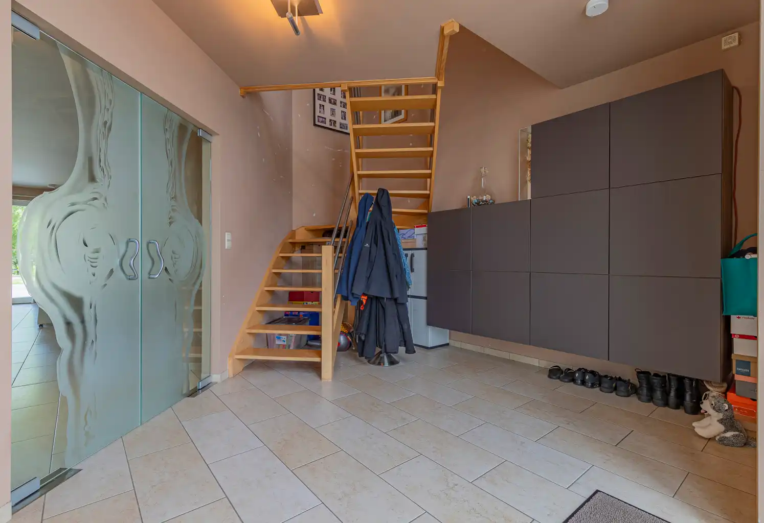 Instapklare gezinswoning met 4 slaapkamers! foto 7