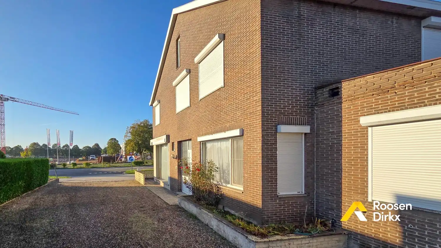 Solide woning met handelsruimte op zichtlocatie! foto 4