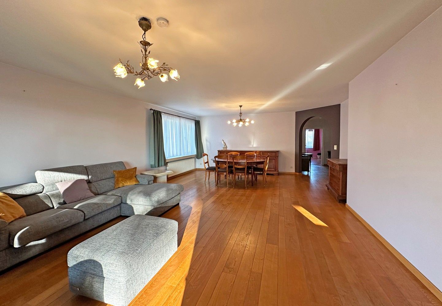 Prachtig ruim appartement met 3 slaapkamers en een gezellig terras in Wommelgem! foto 4