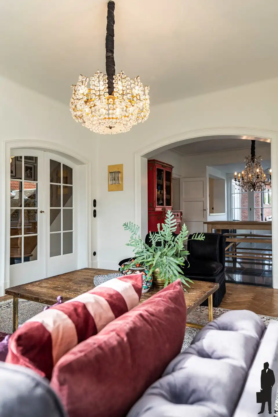 Karakteristieke, luxueuze woning op top locatie te Hoogstraten. foto 9