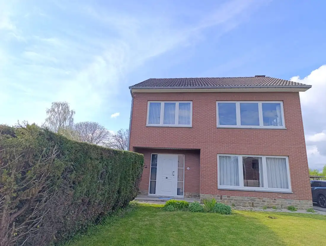 Hoofdfoto van de publicatie: Karaktervolle woning in het landelijke Vreren (Tongeren)