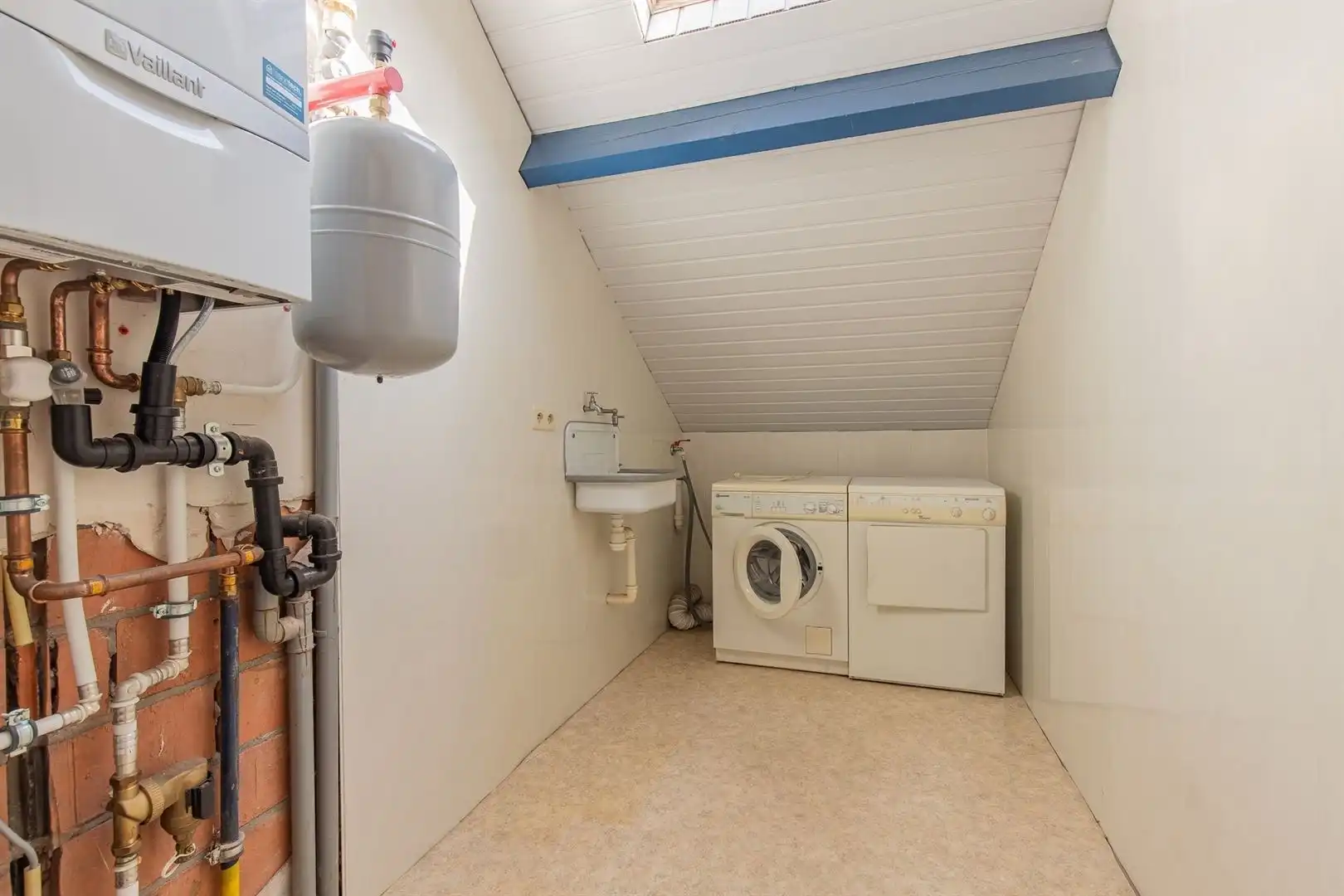 Charmante eengezinswoning met garage in hartje Dendermonde  foto 21