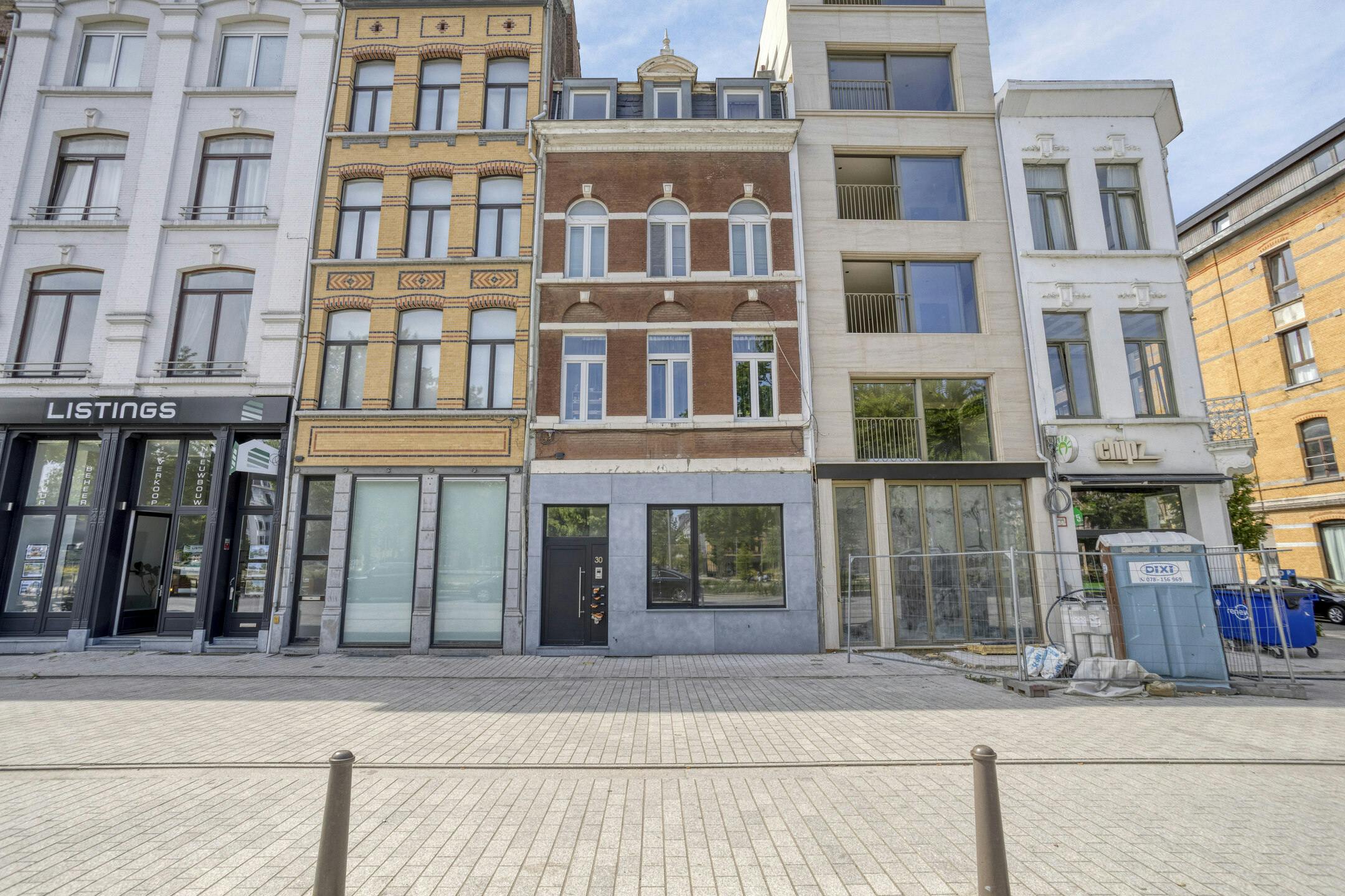 Triplex appartement te koop aan de Waalsekaai te Antwerpen foto 19