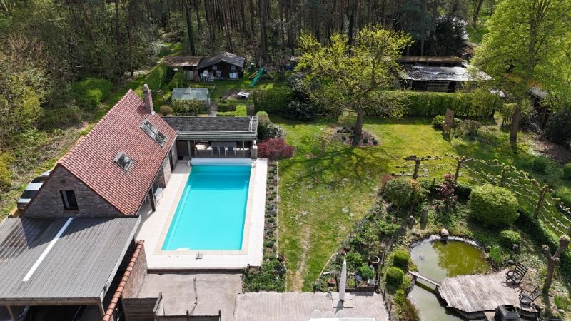 Villa van 270m² met bijgebouw van 100m² op 30 are met openluchtzwembad foto 11