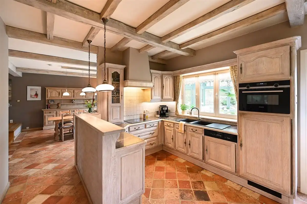 Instapklare villa met zwemvijver foto 37