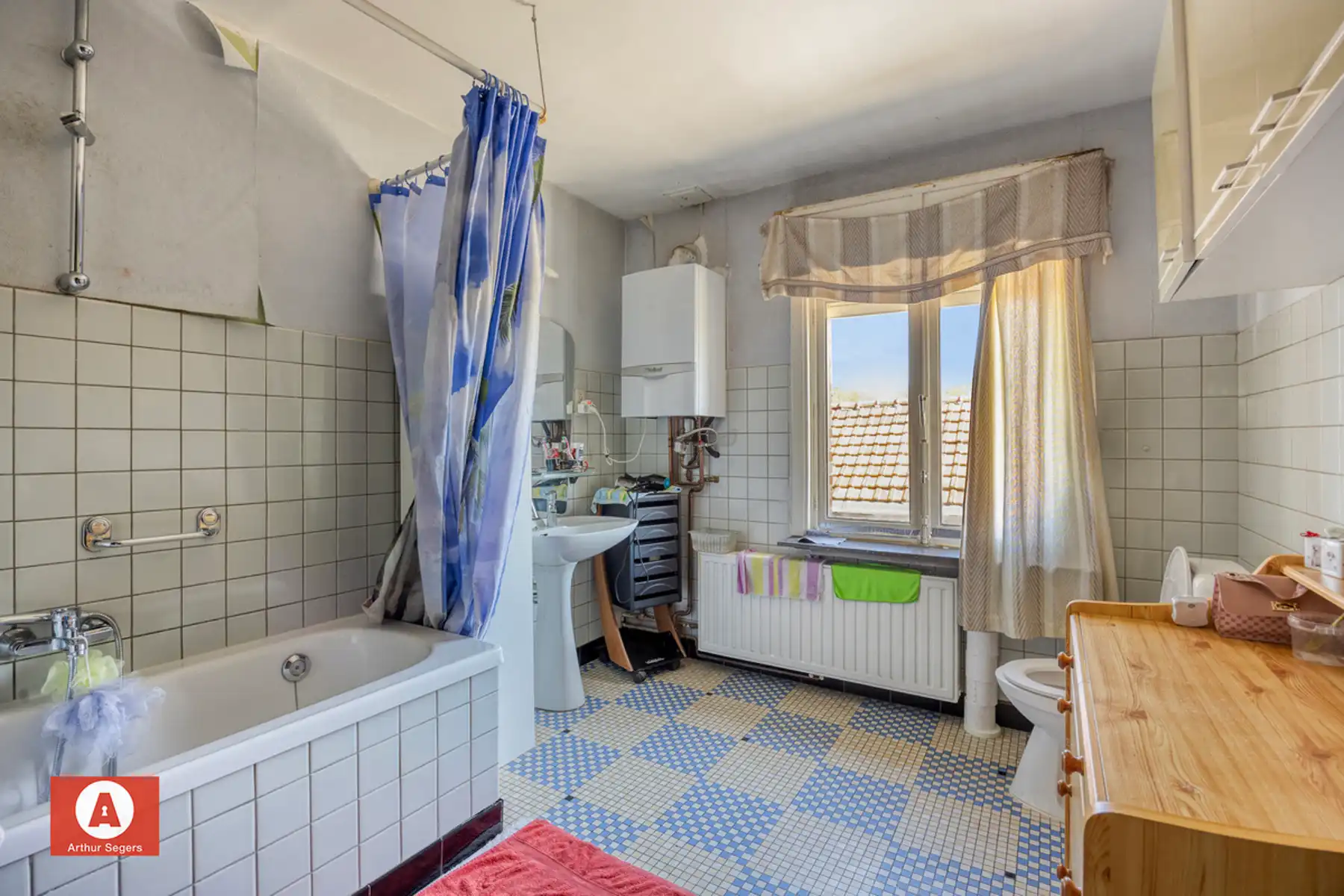 Te renoveren woning in Opstal foto 21