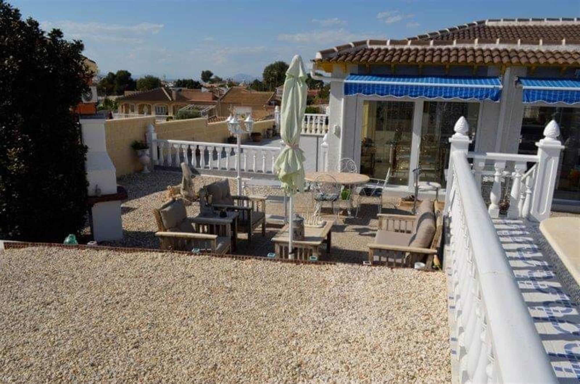 Exclusieve luxewoning met zwembad in de villawijk Los Balcones (Torrevieja). foto 8