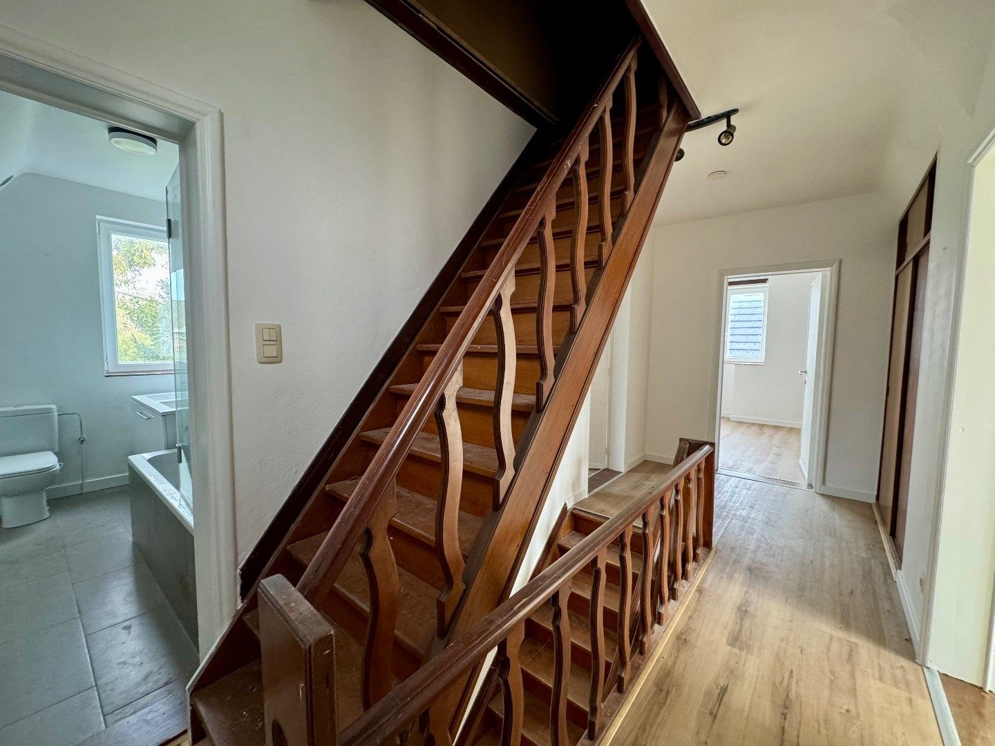 TE HUUR - Op zoek naar een charmante en karaktervolle woning in Meise? Welkom Home! foto 26