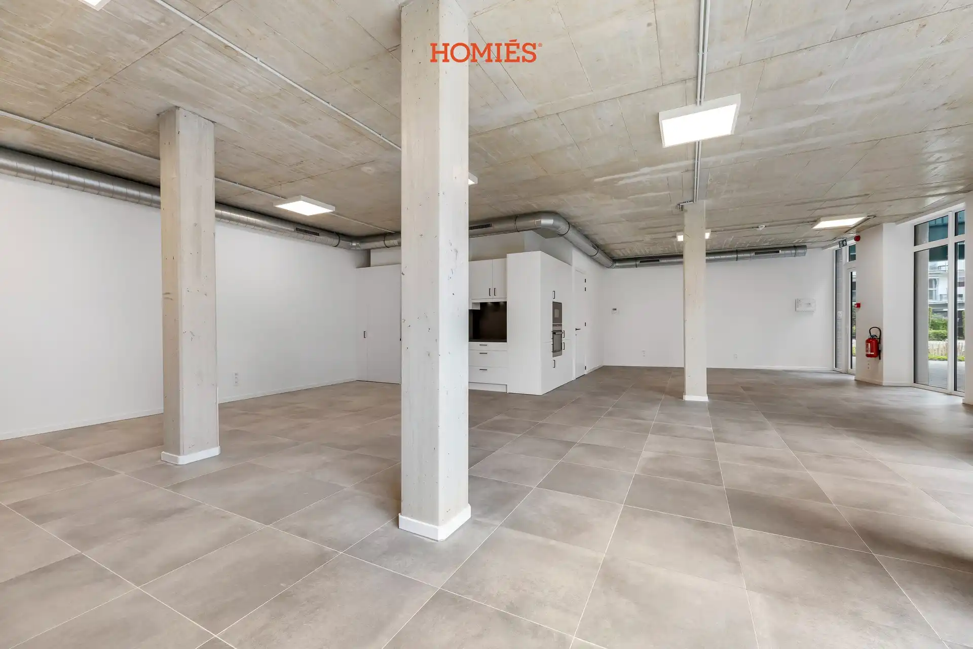 Commerciële nieuwbouwruimte te huur foto {{pictureIndex}}