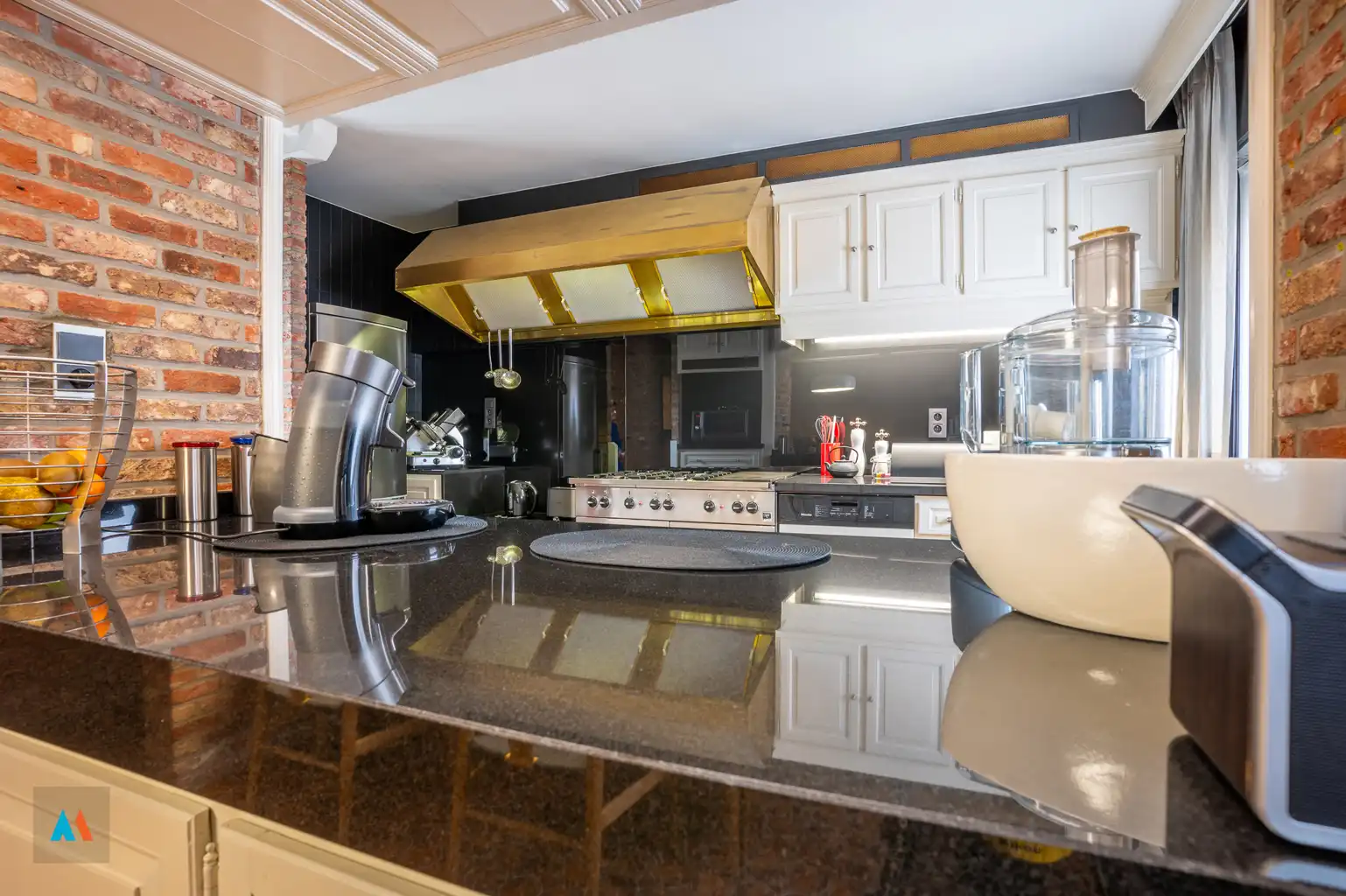 Charmante halfopen woning in hartje Hoogstraten foto 9