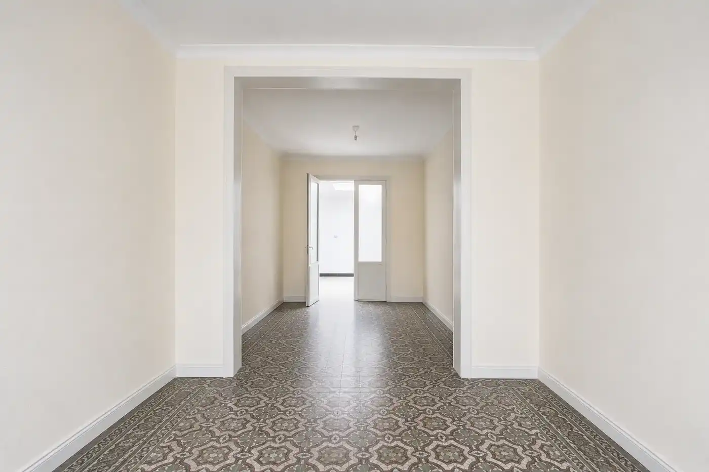 Te renoveren woning met 3 slaapkamers en stadstuin foto 9
