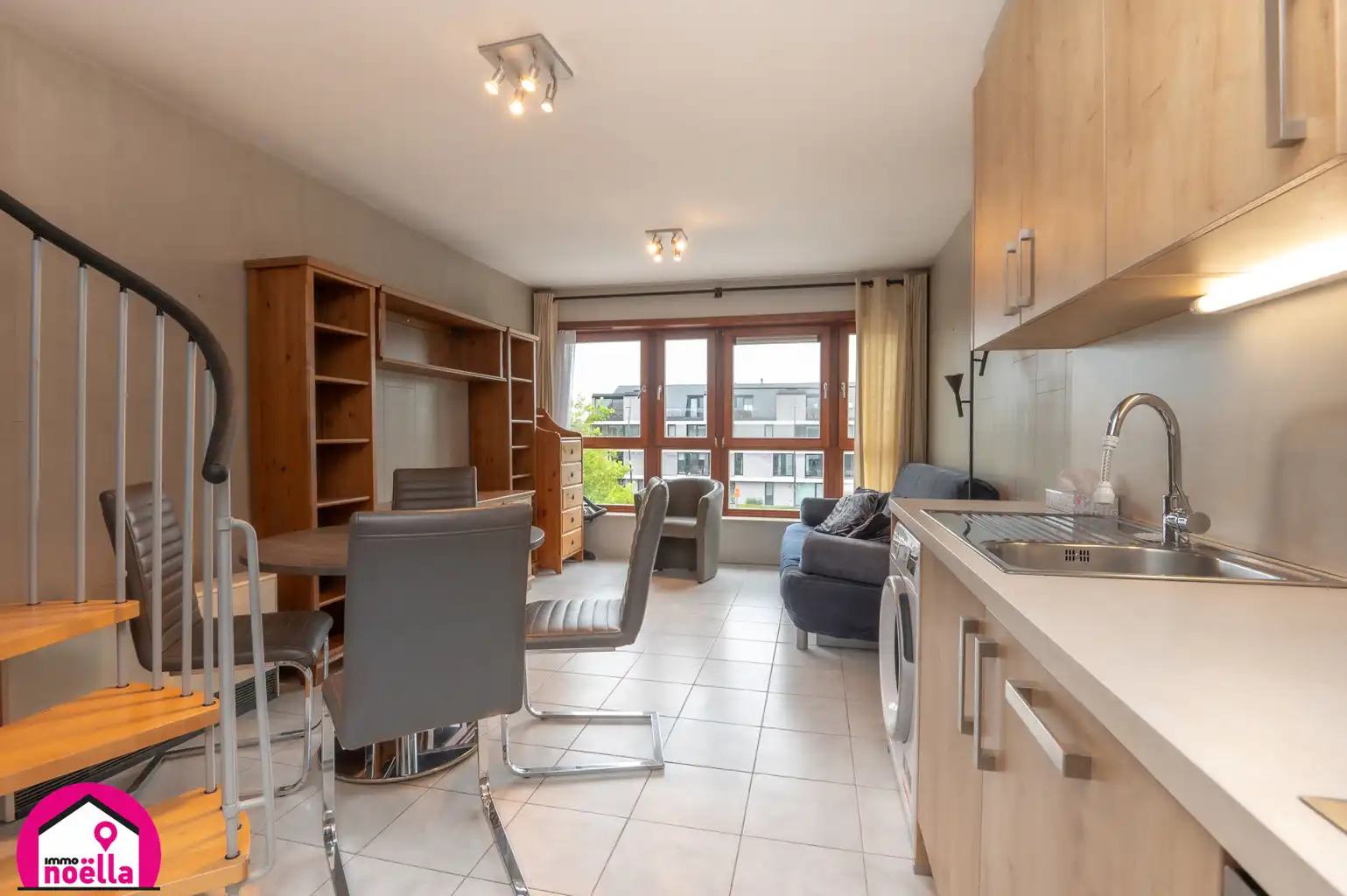 TE KOOP TE WESTENDE DUPLEX APPARTEMENT MET 1 SLAAPKAMER! foto 6