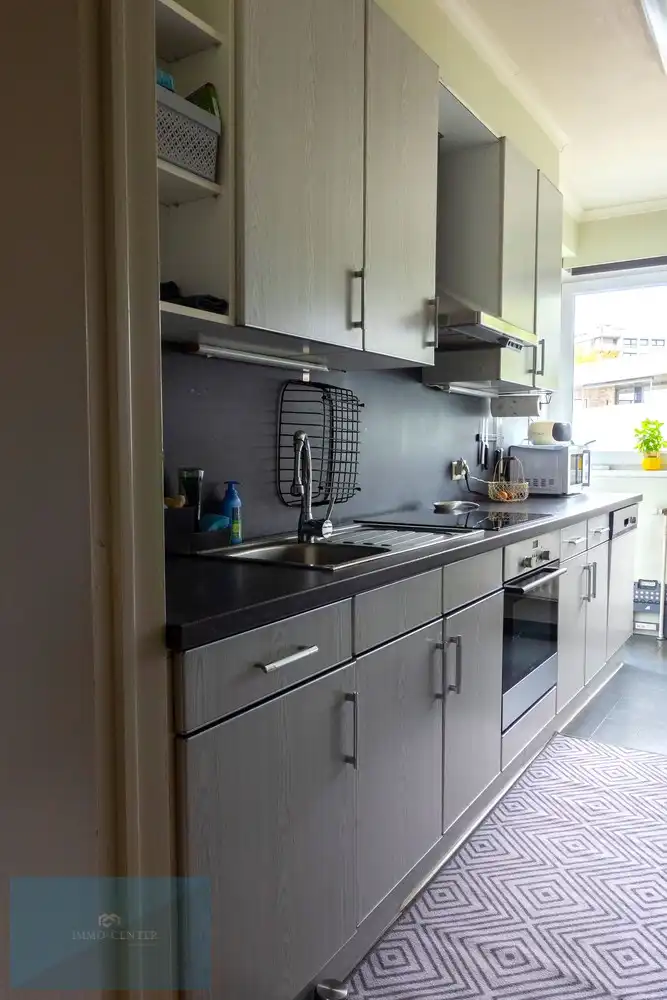 Instapklaar 2-slaapkamerappartement met terras op topligging in Genk foto 11