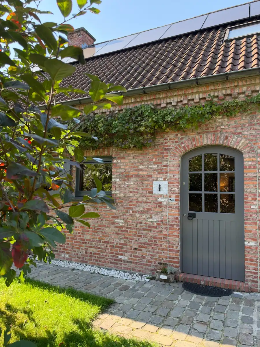 Prachtige alleenstaande villa in een rustige wijk in Oostakker foto 5