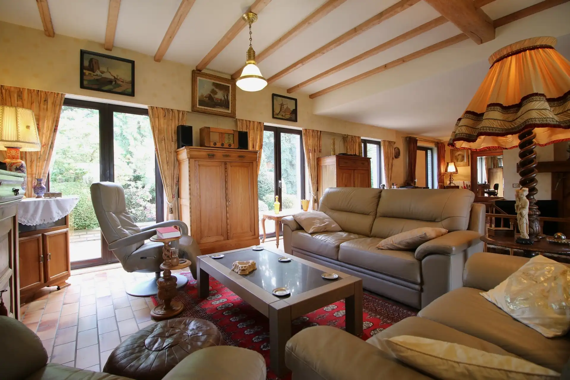 Ruime bungalow in het groen foto 10