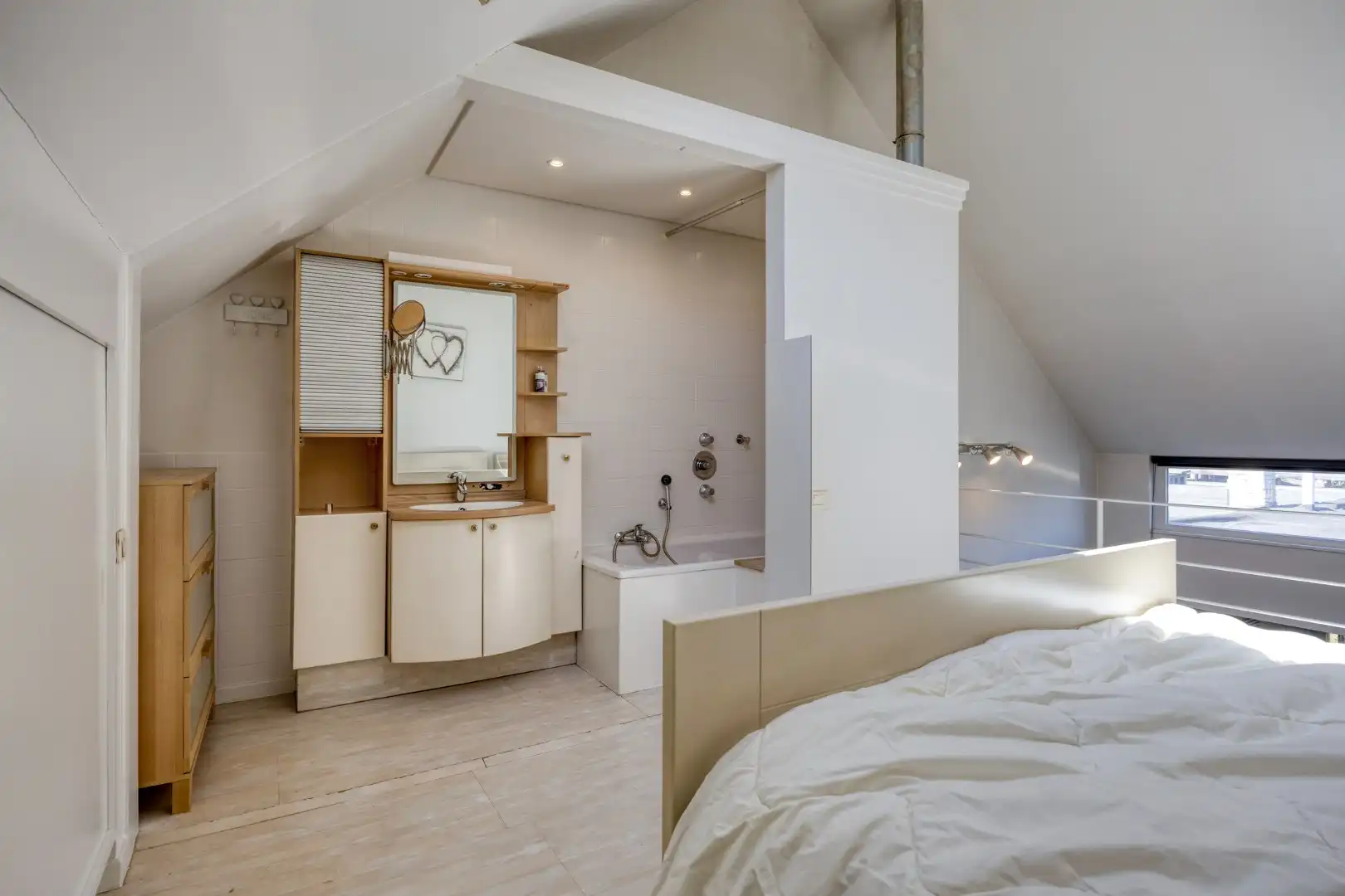 Gezellige instapklare woning met 1 SLPK in het centrum van Retie foto 13