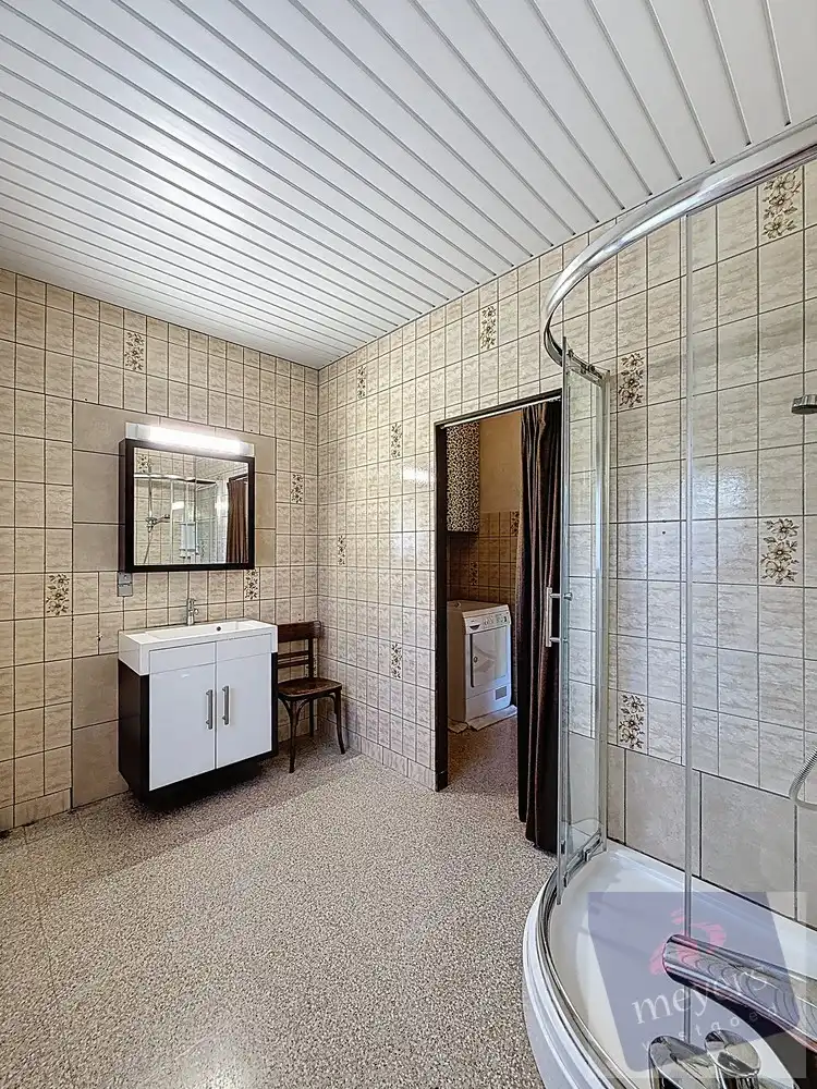 Ruime woning met 5 slaapkamers op perceel van 16a 49ca in Genk foto 13