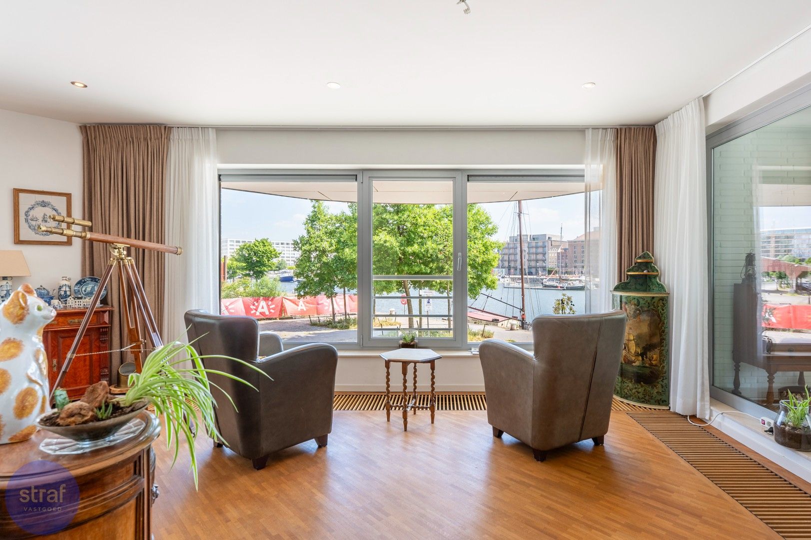 Gigantisch hoekappartement 233m2 met 3 slpks, 2 badk. en zicht op het MAS foto 4