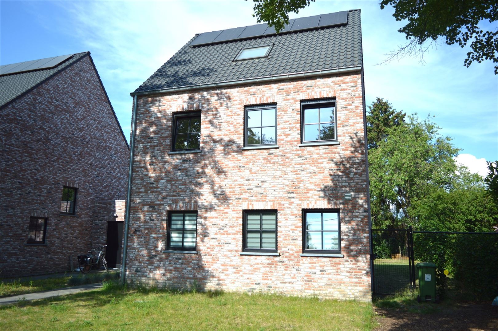 Recente ruime en lichte woning te Schilde. foto 2