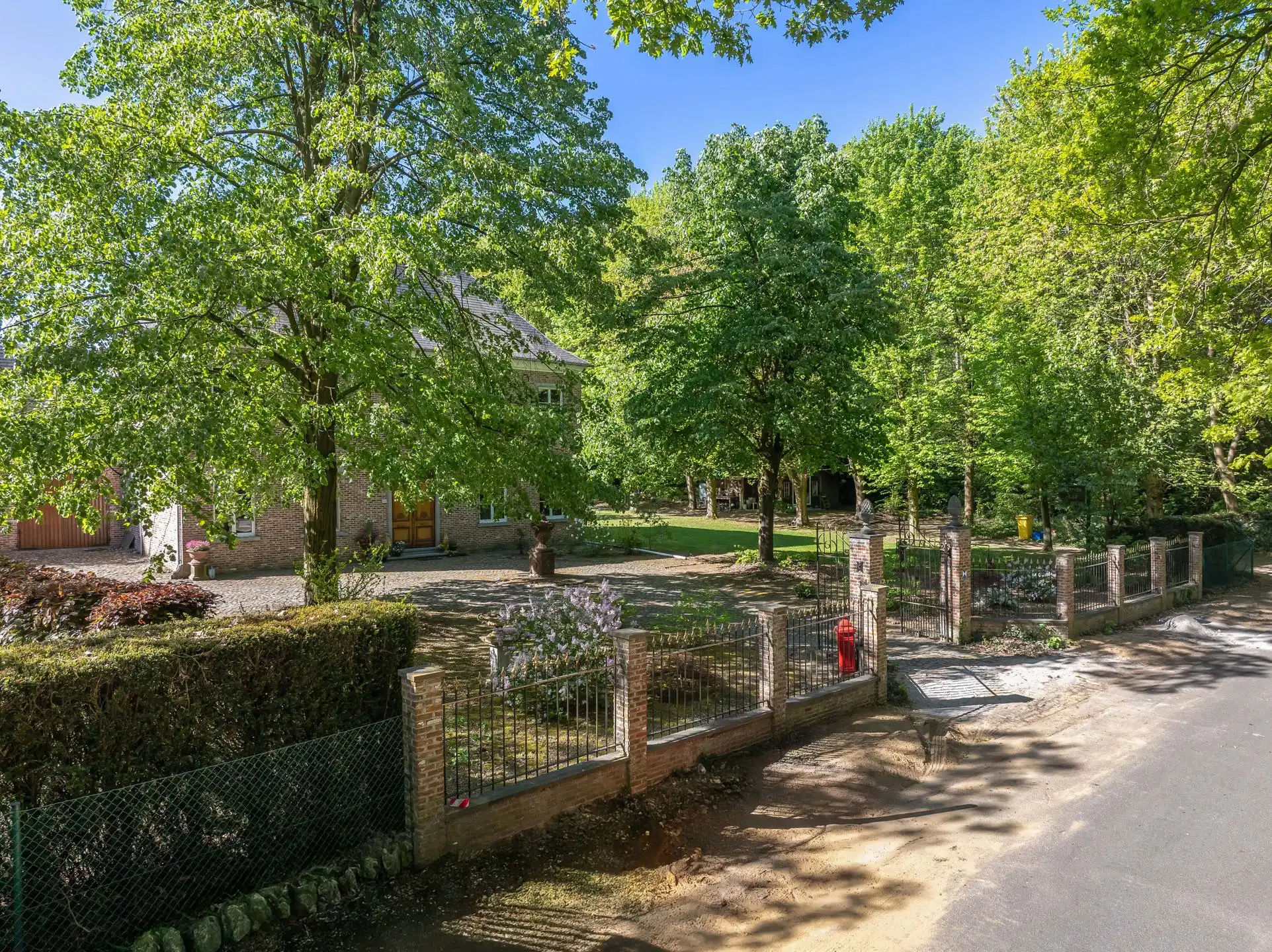 Karaktervolle villa op ruim perceel foto 29