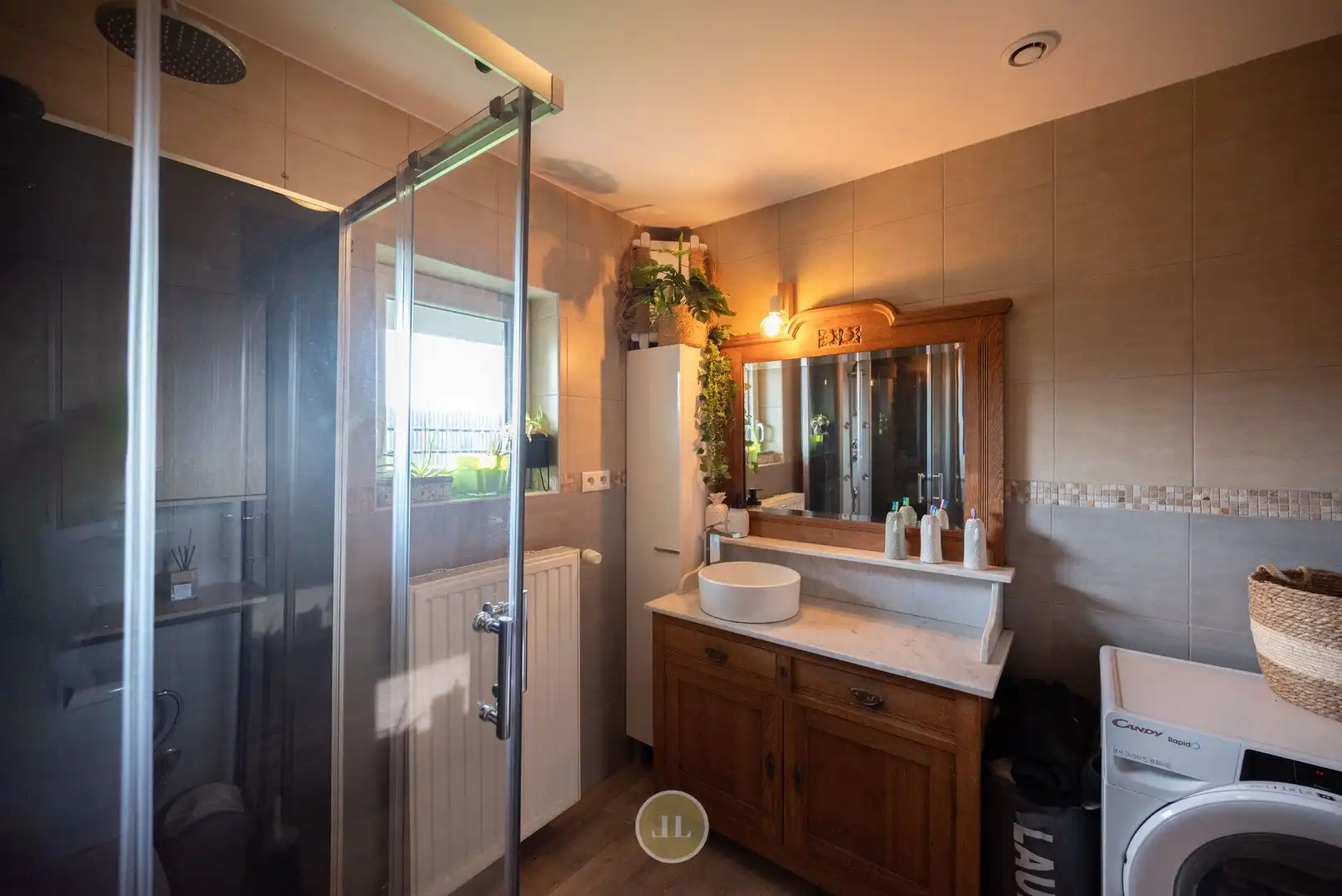 Instapklare villa met 4 slaapkamers op perceel van 1053m². foto 25