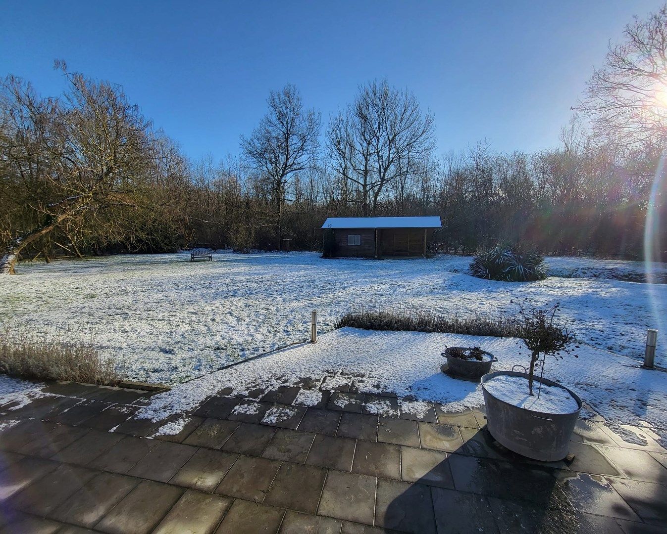 Never judge a book by it's cover... foto 25