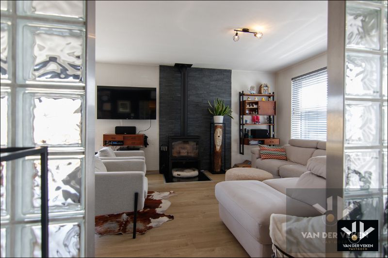 INSTAPKLARE WONING MET ONDERHOUDSVRIENDELIJKE TUIN IN DIEPENBEEK foto 6