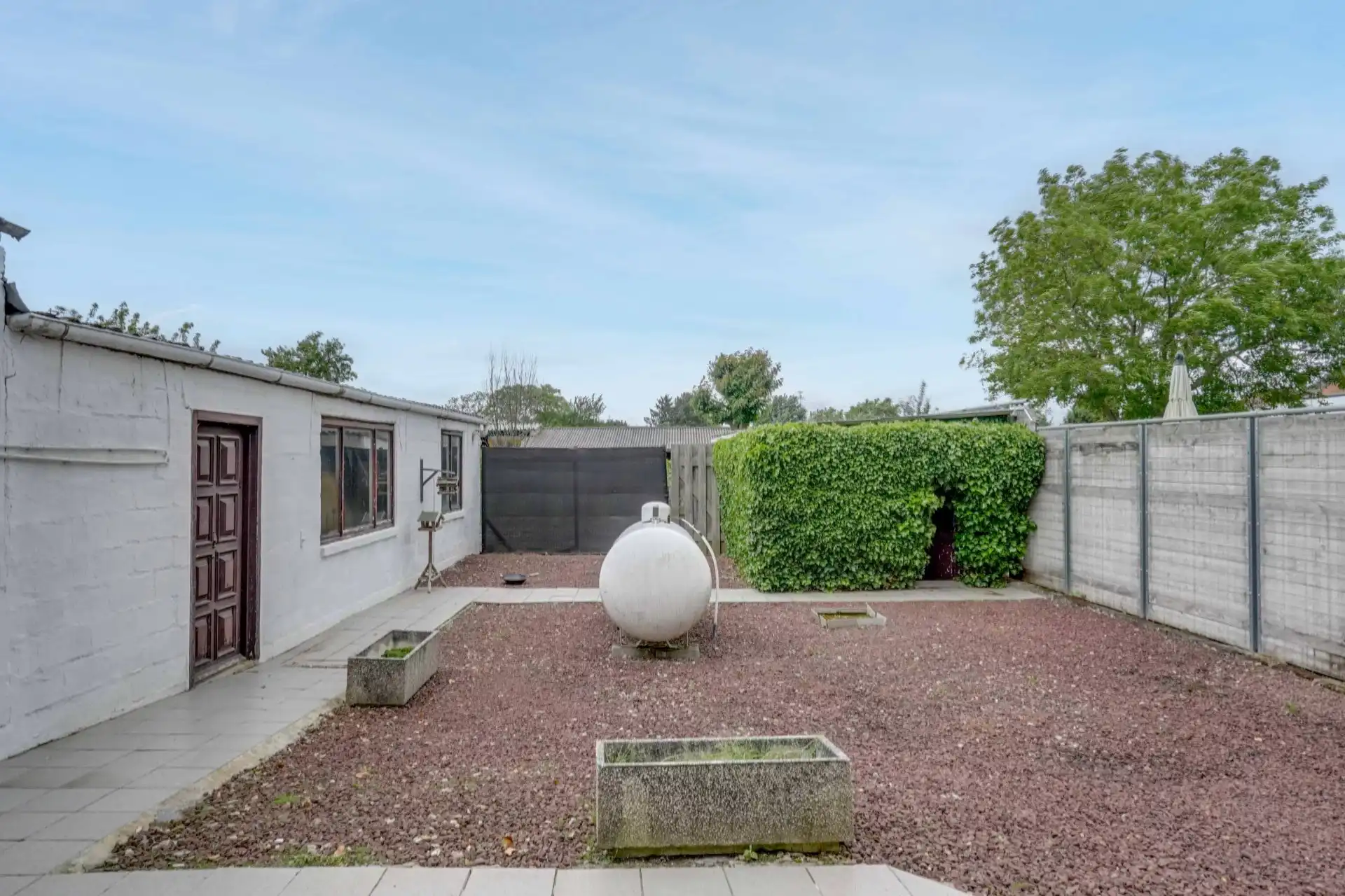 Charmante woning met 2 slaapkamers, garage én magazijn foto 18