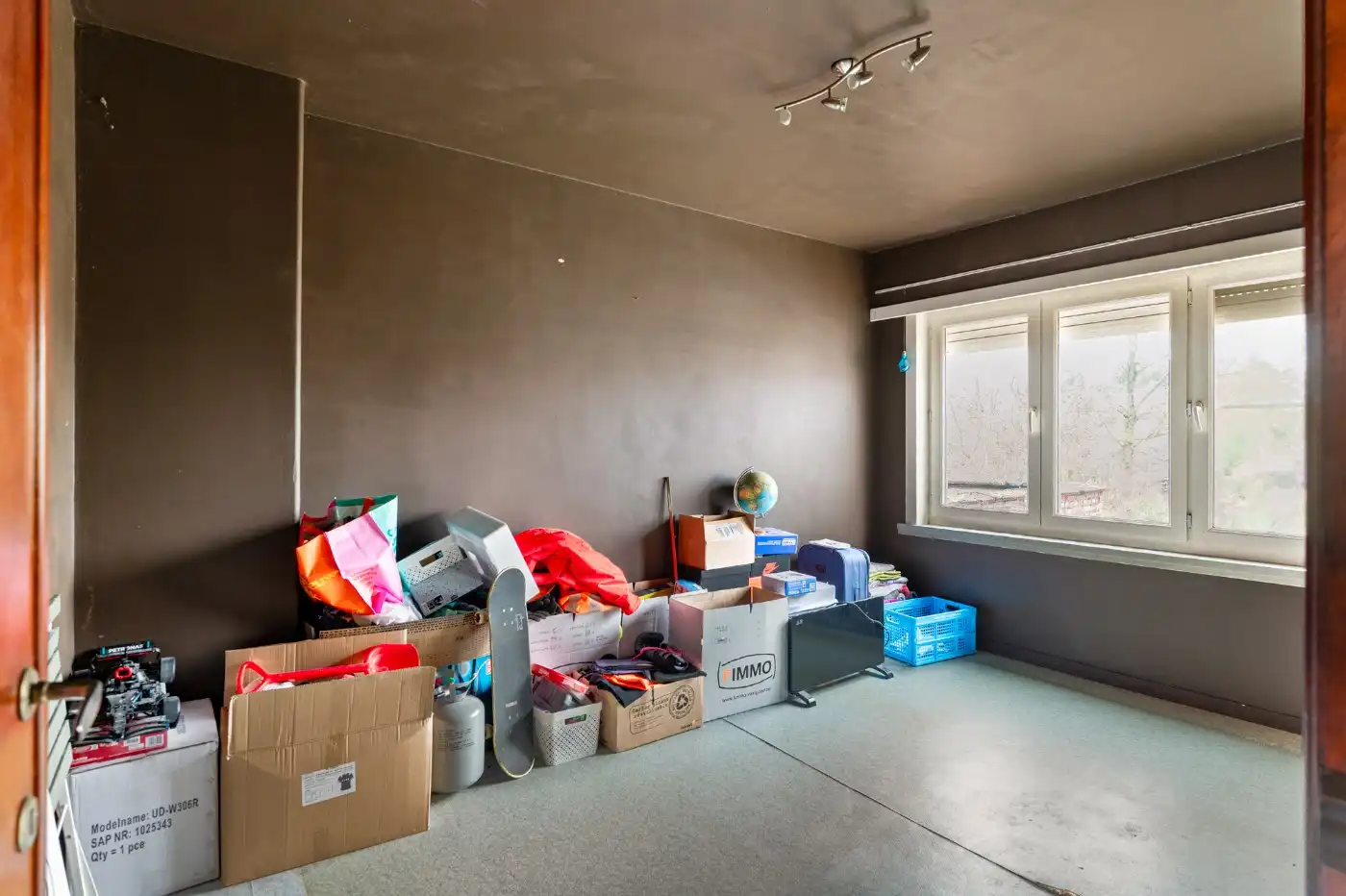 Op te frissen, grote woning met 3 à 4 slpk. en tof west-tuintje foto 13