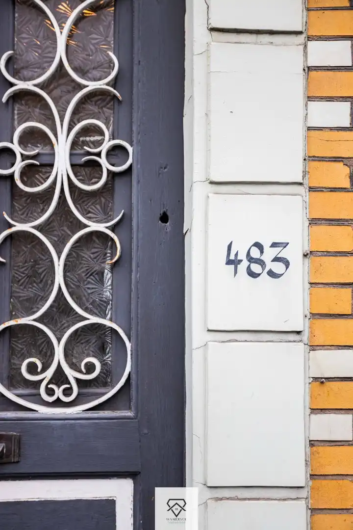 Ruime stadswoning met ingesloten terras foto 3