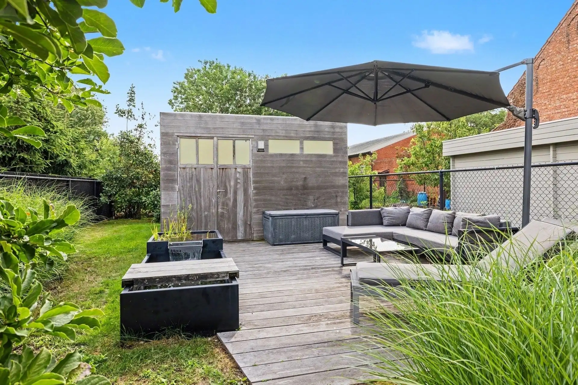 Uitstekend gelegen gezinswoning met inpandige garage en mooi aangelegde tuin (430m²) foto 24