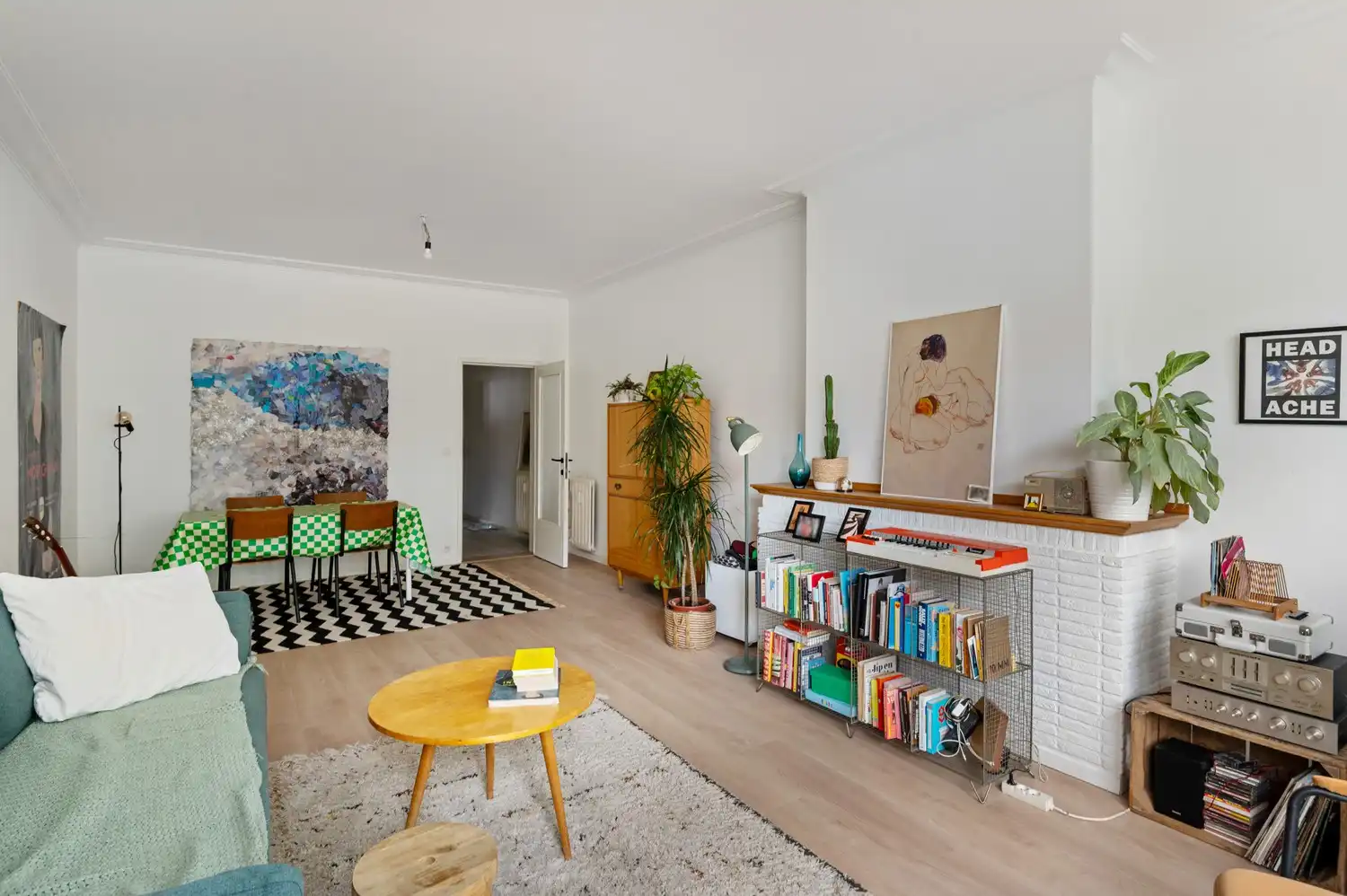 Licht en ruimte in het hart van Antwerpen – 1 slaapkamer appartement foto 6