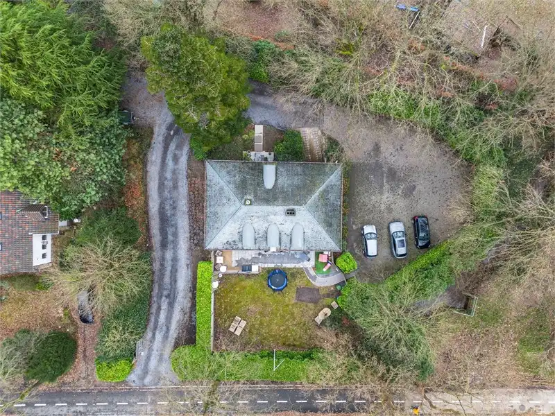 STATIGE WONING MET 4 SLKS OP EEN TOPLOCATIE foto 2