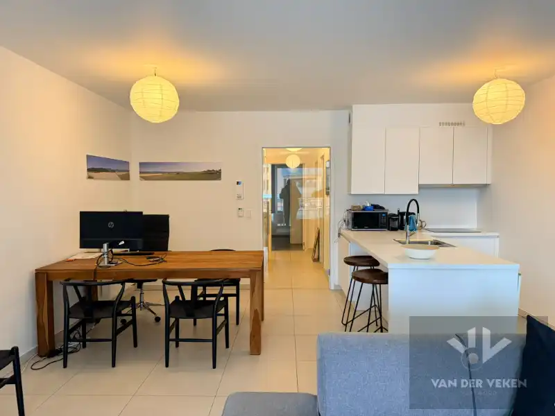 2 slaapkamer appartement met zicht op het scheepvaartplein en naar het water! foto 3