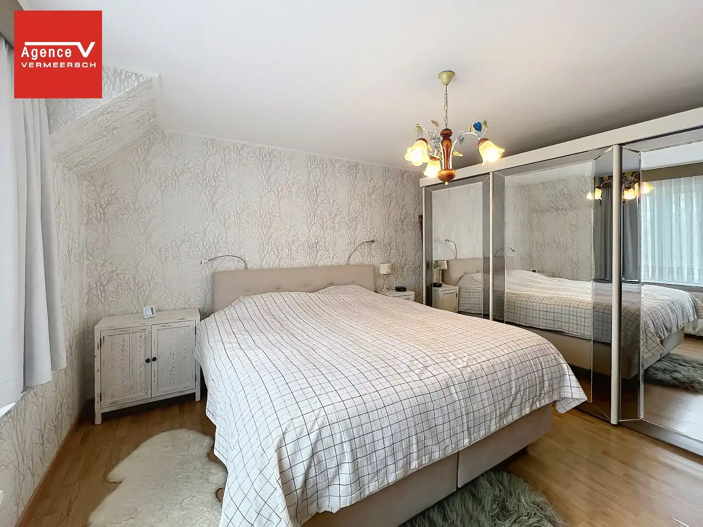 Verkocht ruim boven vraagprijs! Instapklare ruime bel-etagewoning met oprit, inpandige garage en zonnige tuin. foto 16