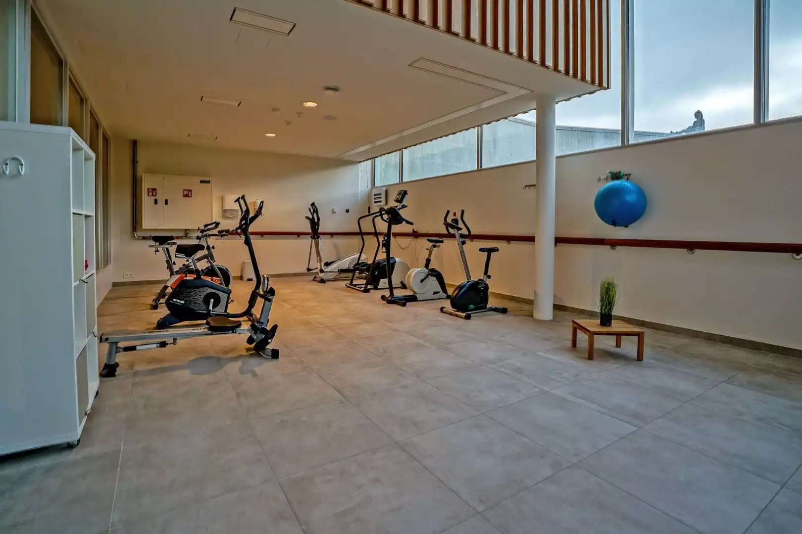 Prachtig 1-slaapkamerappartement met ruim terras (serviceflat) in Residentie Beukenhof, uniek wonen in de dorpskern van Oostduinkerke.  foto 18