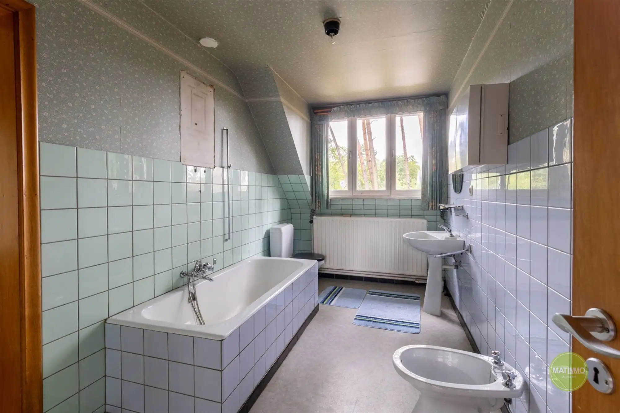 Vrijstaande woning op royaal perceel met bos in Mol-Sluis foto 16