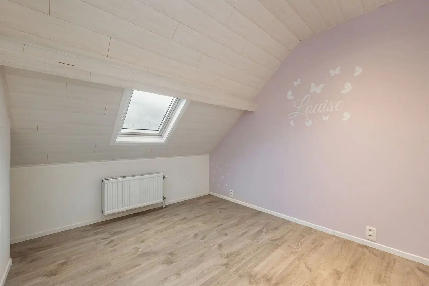 Centraal gelegen woonst met terras en garage. foto 17