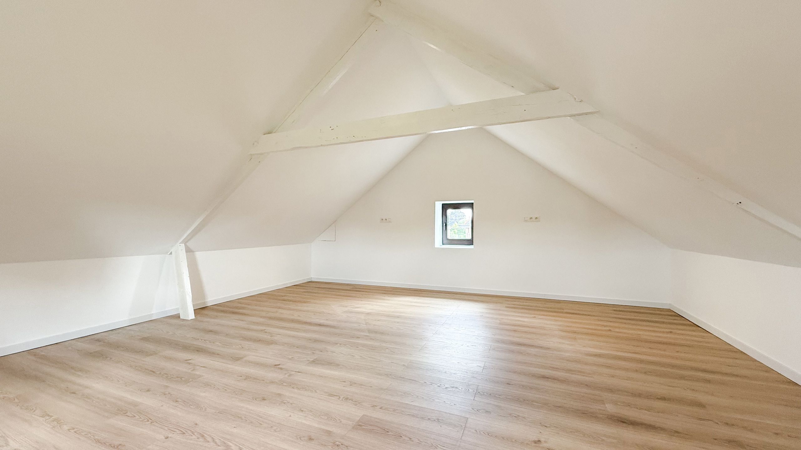 Karaktervolle woning met moderne afwerking en zonnige tuin! foto 27