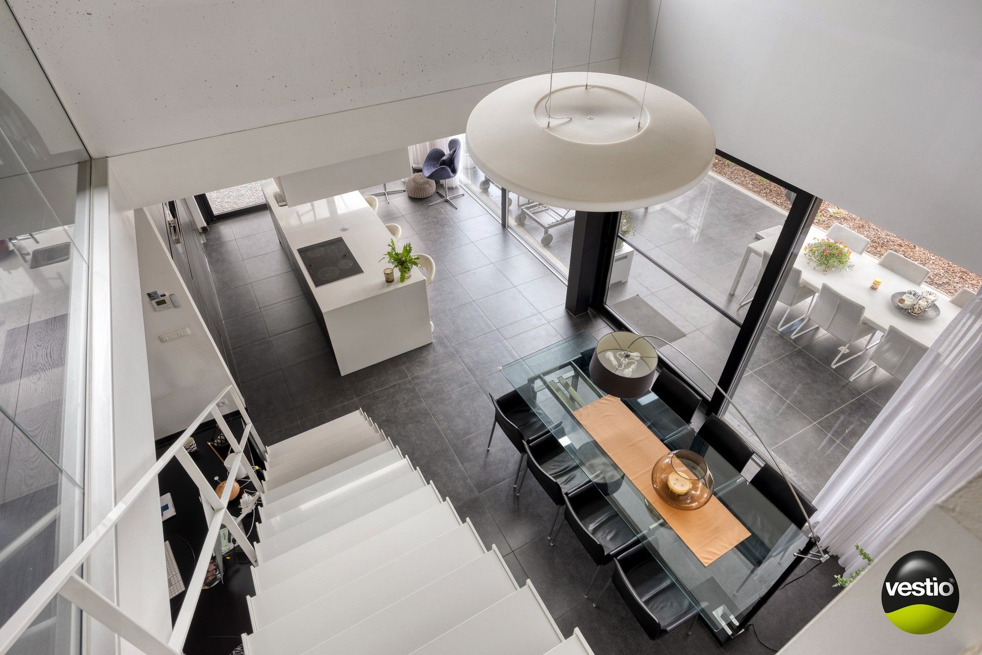 MODERNE VILLA – TOPAFWERKING IN RUSTIGE WIJK foto 24