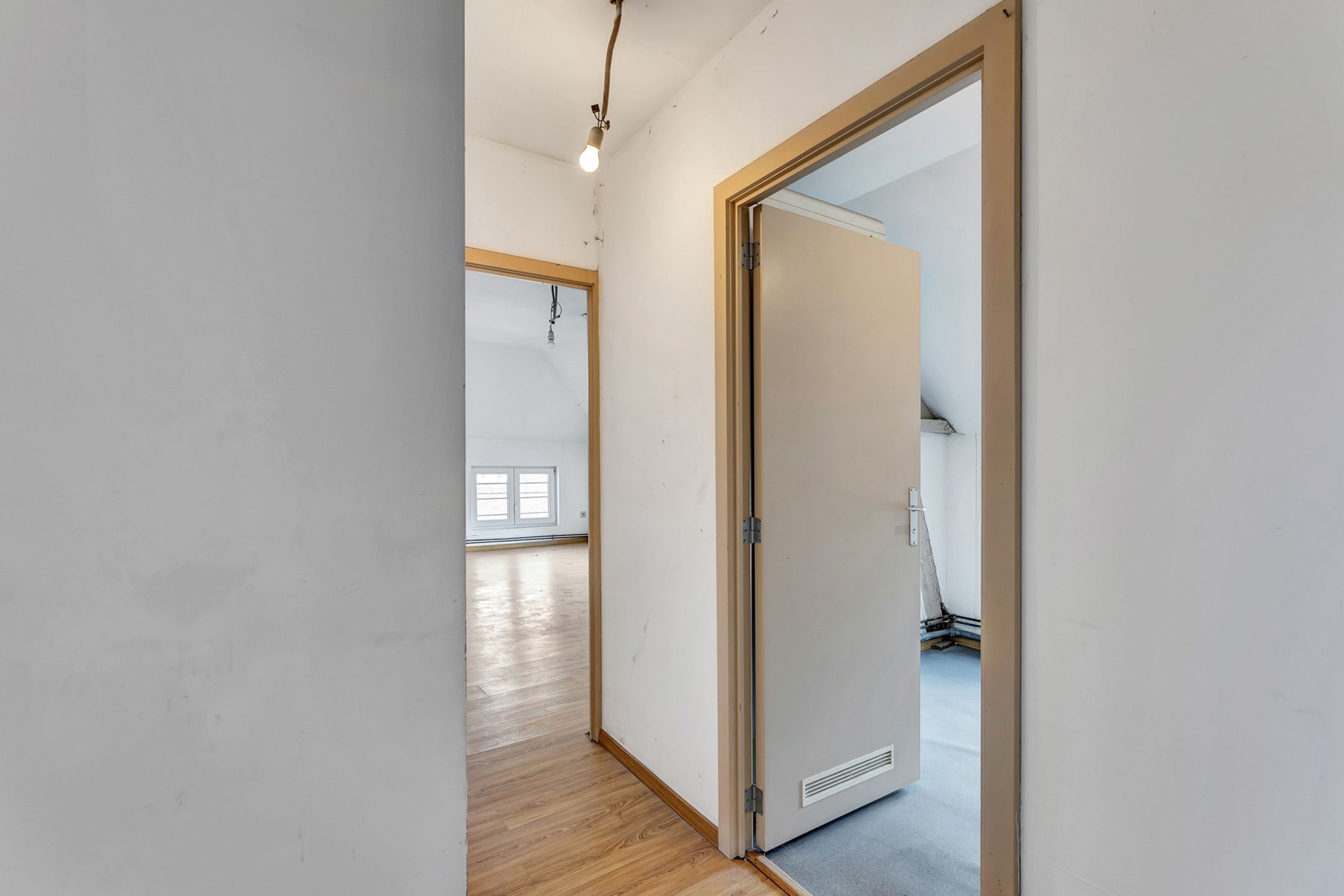 Gewaardeerd restaurant/handelspand met appartementen foto 43