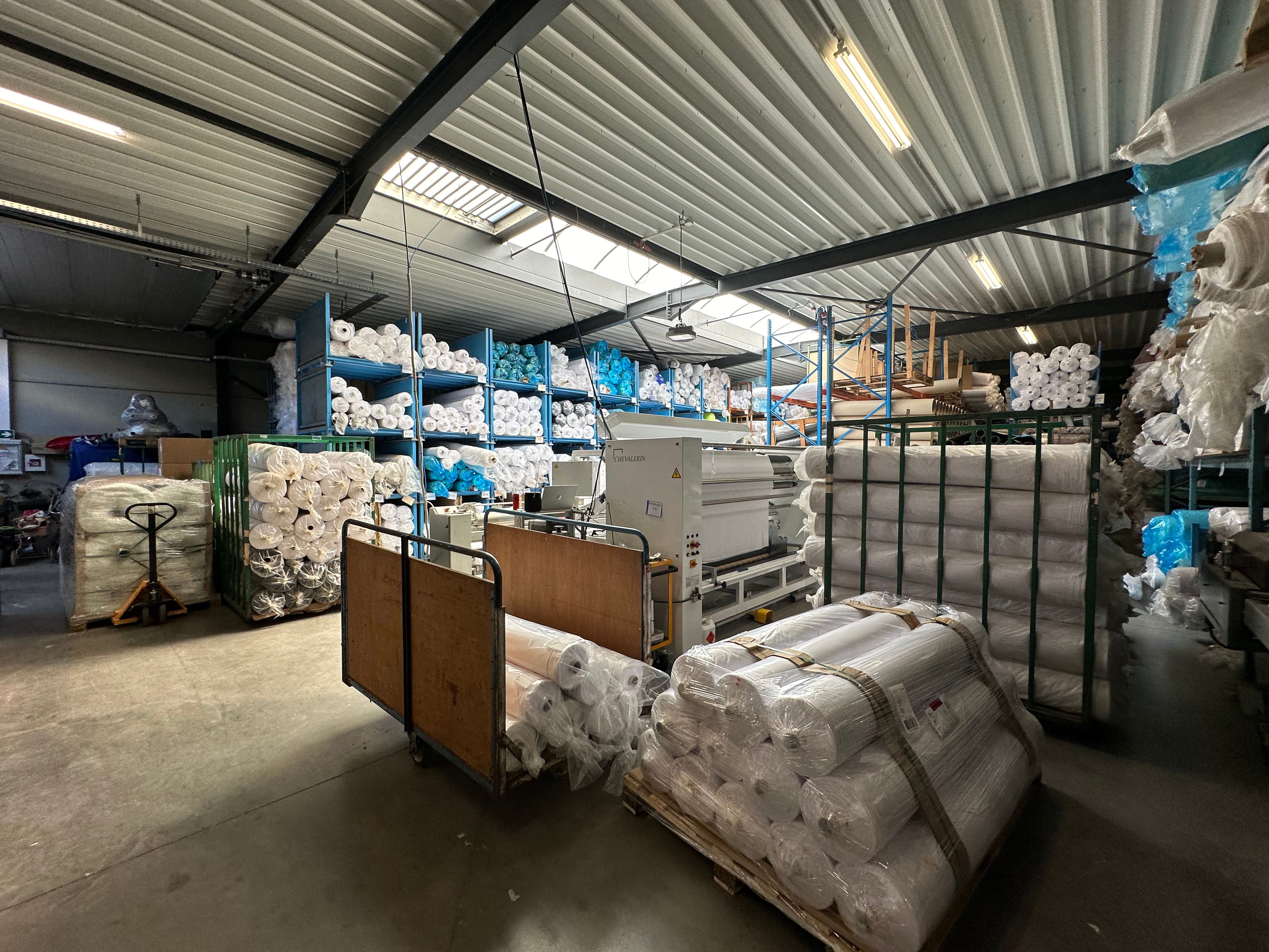 Te koop: recent magazijn van 420 m² nabij centrum Merelbeke foto 5